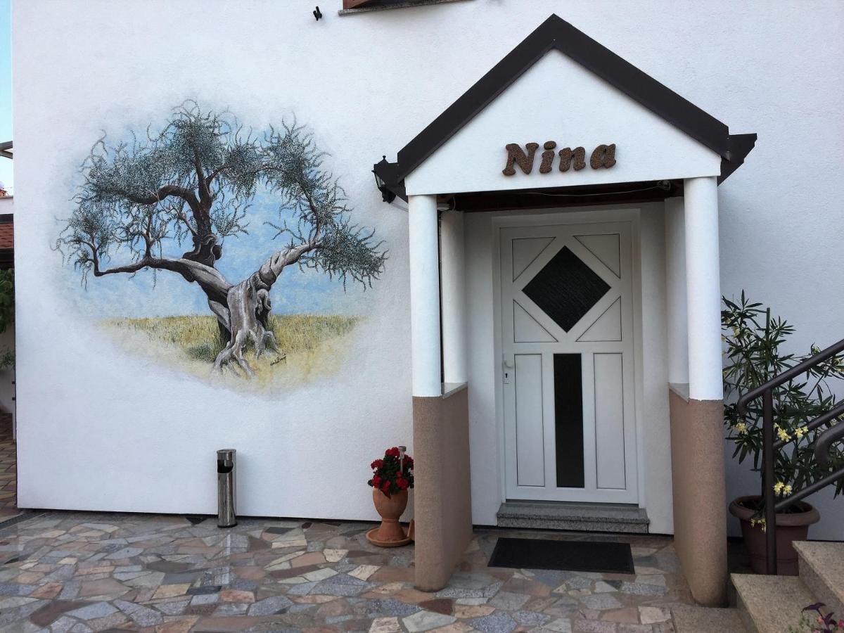 Pension Nina Umag Eksteriør bilde
